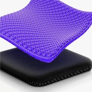 NWOT Ultra Comfort Gel Seat Cushion